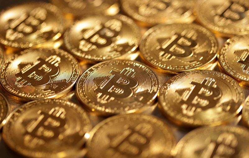 暴跌70%！渣打银行：比特币明年将跌至5000美元